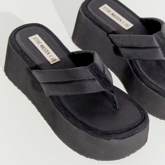 Steve Madden Shoes - NWT Steve Madden X UO Platform Sandal